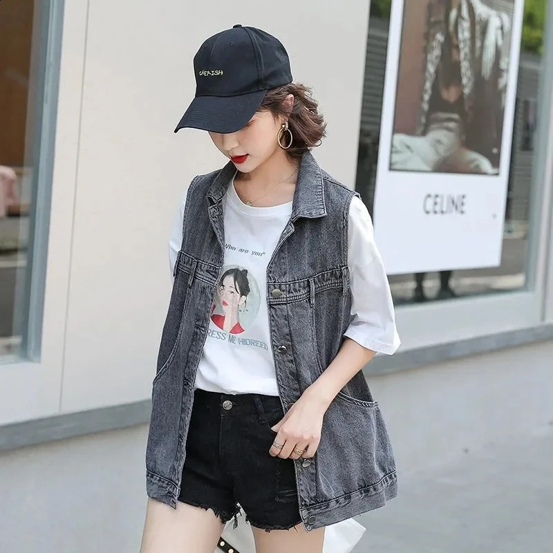 2025 Spring Summer Fashion VNeck Denim Vest Women Short Sleeveless Jacket Casual SingleBreasted Jean Waistcoat Female 260911