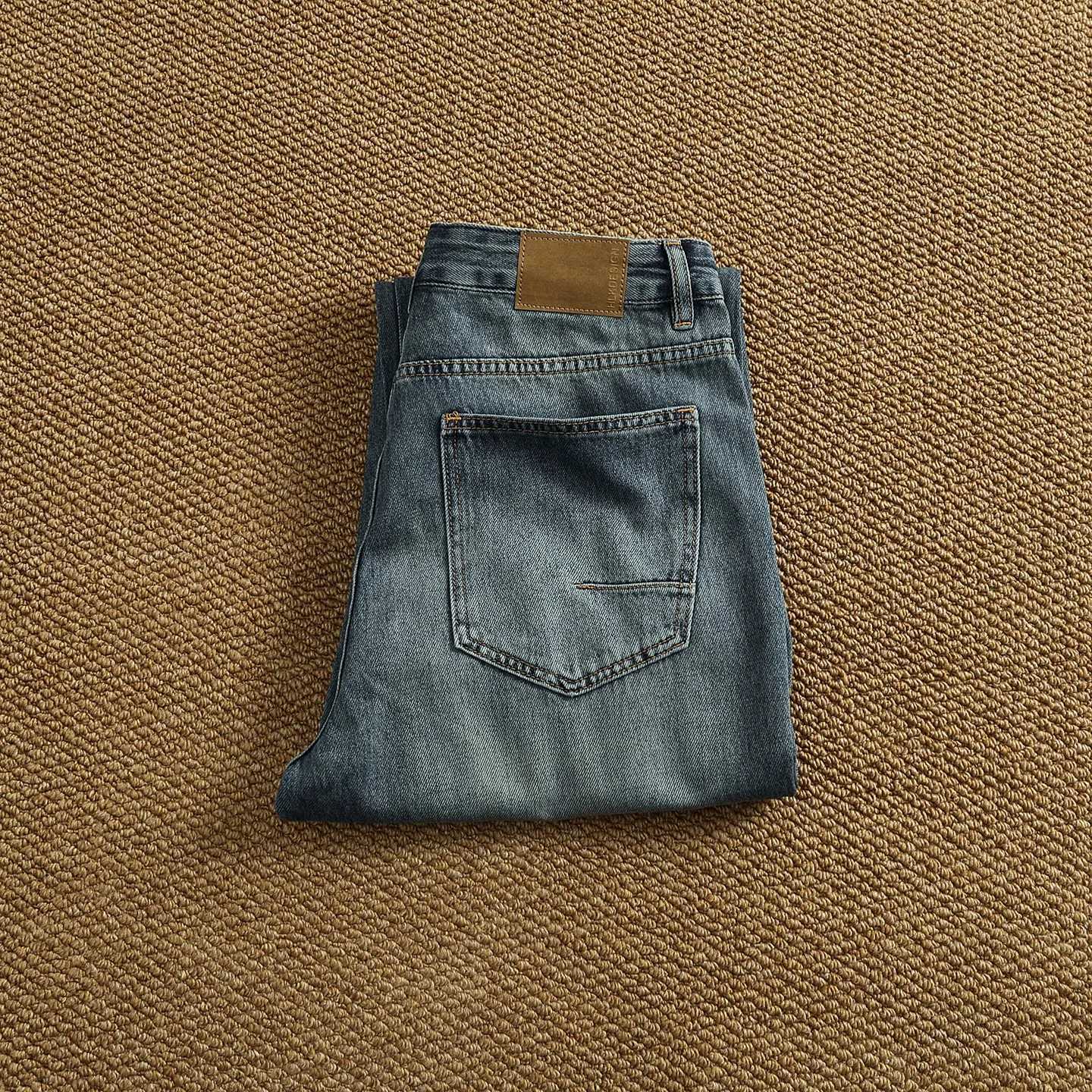 Jeans da uomo Jeans affusolati American High Street da uomo di tendenza moda retrò dritti comodi e versatili pantaloni in denim lavato casual X26091