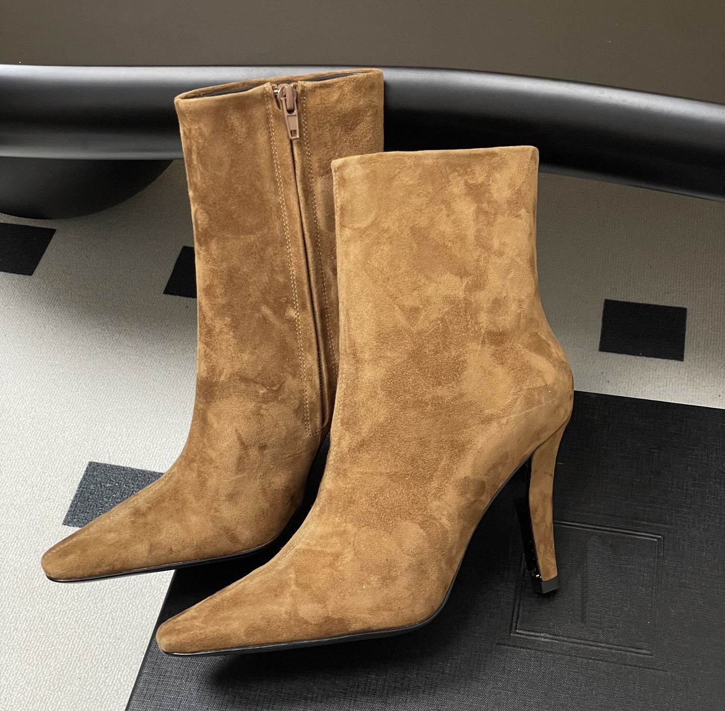Designer Womens Dress Shoes Luxury New Modern Boots Square Toe Genuine Leather Kitten Heels Short Boots Women's Shoes Zipper Ankle Botas