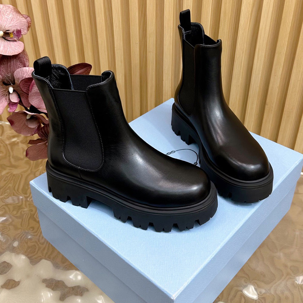 Brushed Leather Booties Womens Designer Ankle Boots 1T186O Fashion Classic Lines Platform Boots Retro Style Luxury Autumn Winter Chelsea Boot Rubber