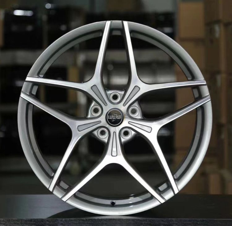 18 19 20 21 22-Zoll-Schmiedefelgen für Benz BMW Audi A8 Lexus Tesla Toyota Lamborghini URUS Ferrari 388 488 SF90 588 Aito M5 M7 M9 Zeekr 7X 9X maßge