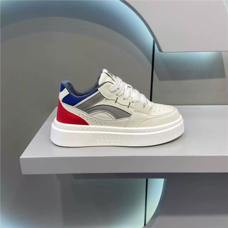 Casual shoes casual and comfortable trendy hot-selling 2025 spring new high-end men's shoes, light luxury versatile Designer shoes fashion shoe