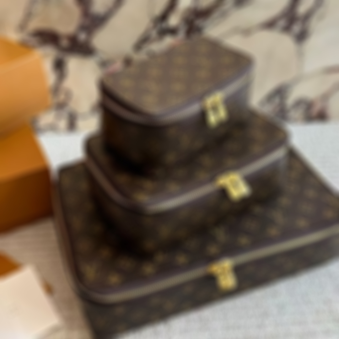 Luxurys Sacs d'embrayage Designers Mode Femmes Crossbody Portefeuille Sac à dos Sacs à main Sacs à main Porte-cartes Sac à main Sacs fourre-tout