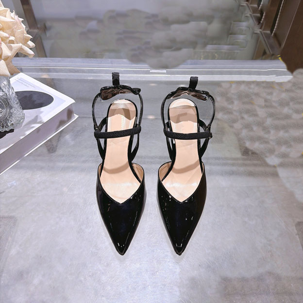 Nuovi sandali sexy in pizzo a punta con tacco medio da donna, tacchi alti sottili, bocca poco profonda, rete a punta, pizzo cavo, scarpe singole mul