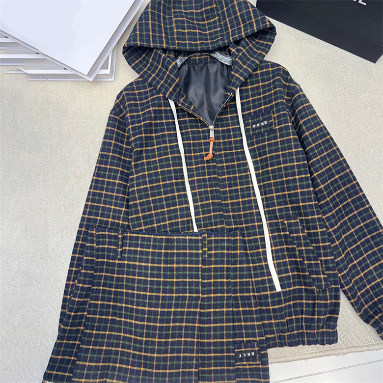 Designer Woman Preppy Jacket Skirt Set Retro Plaid Hooded Jacket A Line Mini Skirt Autumn Winter Vacation School Office Daily Wear