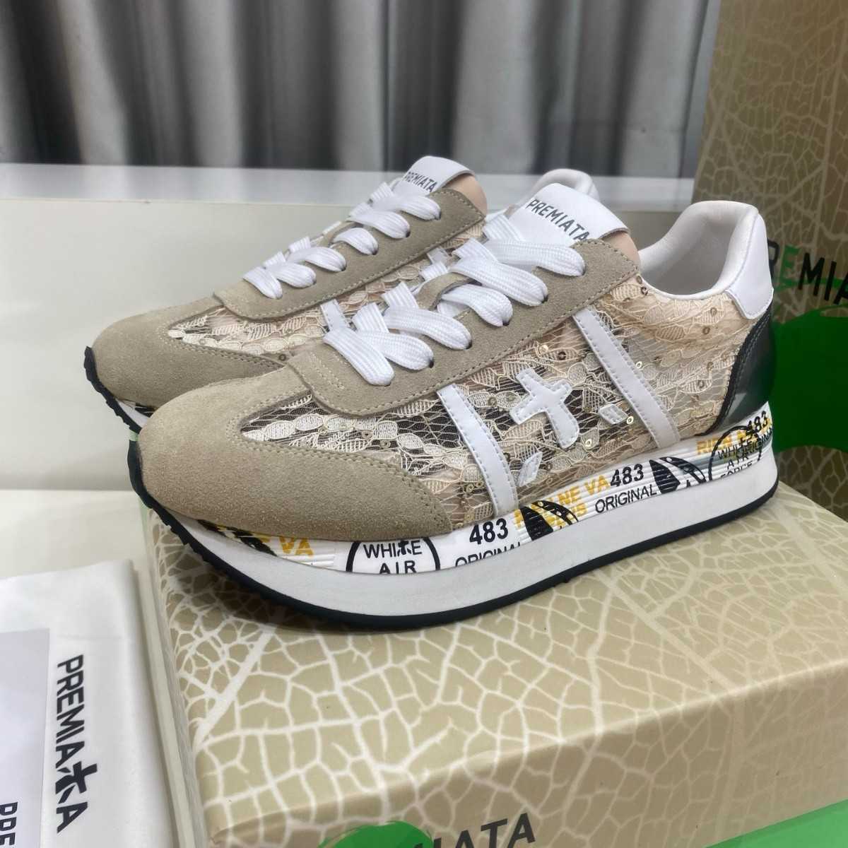 Casual Shoes Spring and summer new women's thick-soled color-blocked lace-up sports casual shoes Korean style versatile flat-soled European-sty