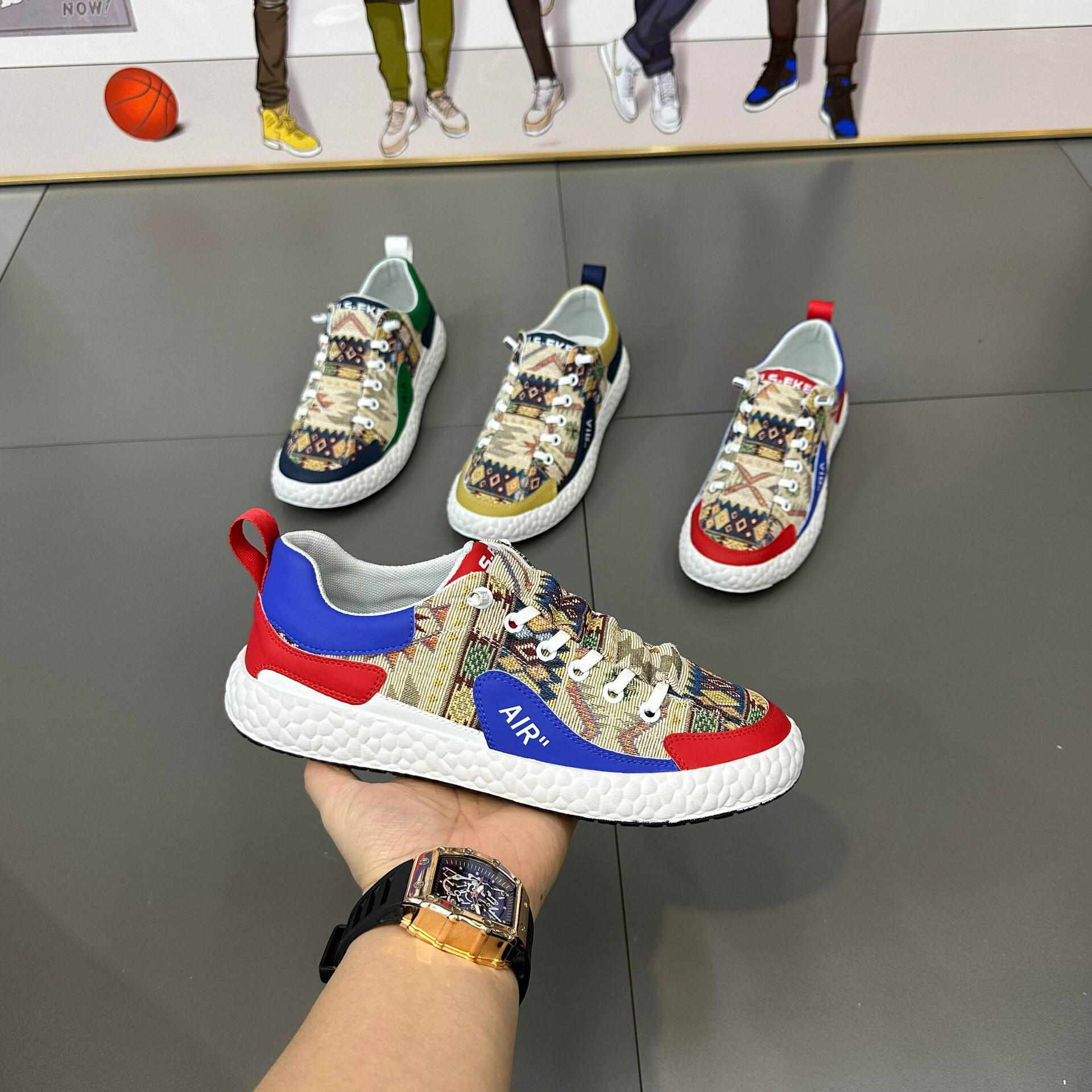 Men's 2024 New Spring/Summer Breathable Versatile Casual Soft Sole Fashionable Casual shoes Lightweight Everyday Designer shoes Popular Trendy