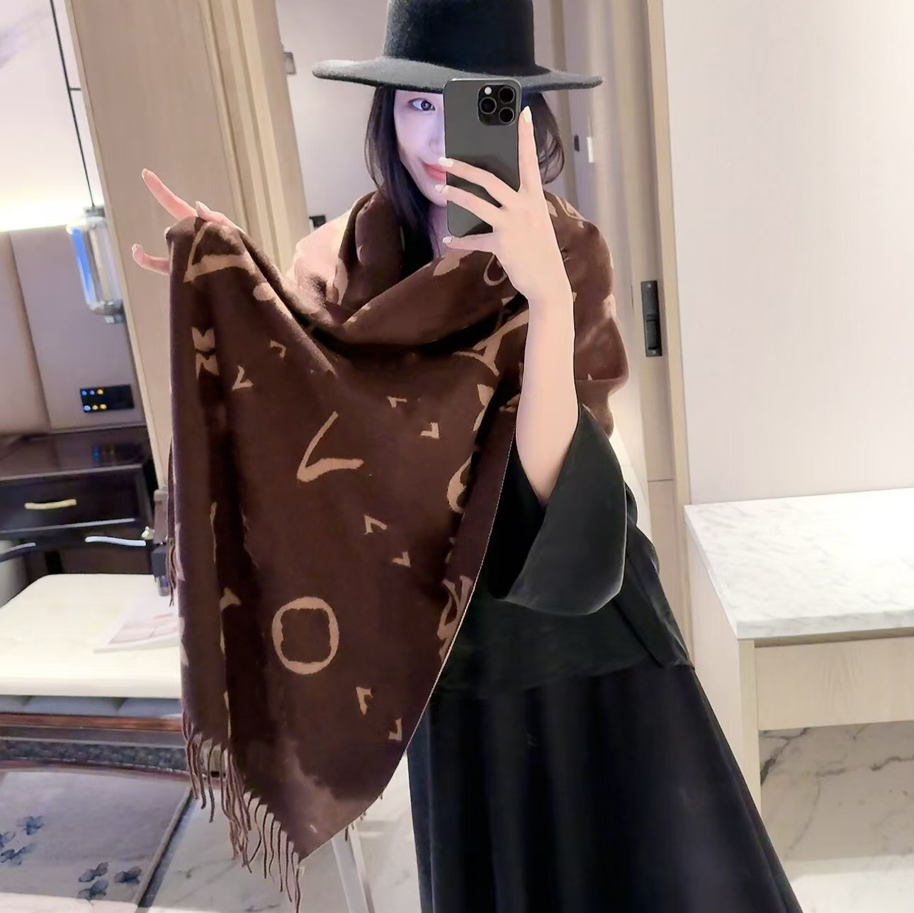 Designer Womens Scarf Cashmere Scarf Fashion Long Shawl Soft Comfortable Luxury Double Sided Tassel Men Scarf Letter tassel shawl scarf with box