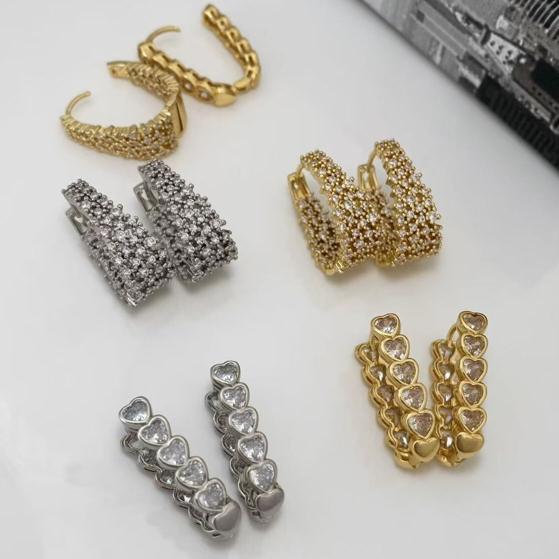 Luxurious Designer 18K Copper-plated With Real Gold Heart-shaped Earrings, Exquisite Earrings With A Niche Design Concept.
