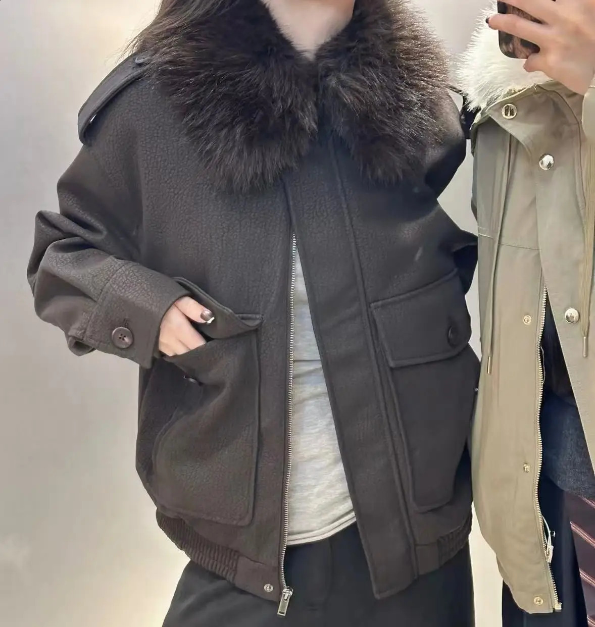 Original For the 2025 autumnwinter women's collection a detachable woolneck jacket with fleece leather effect can be worn 260918