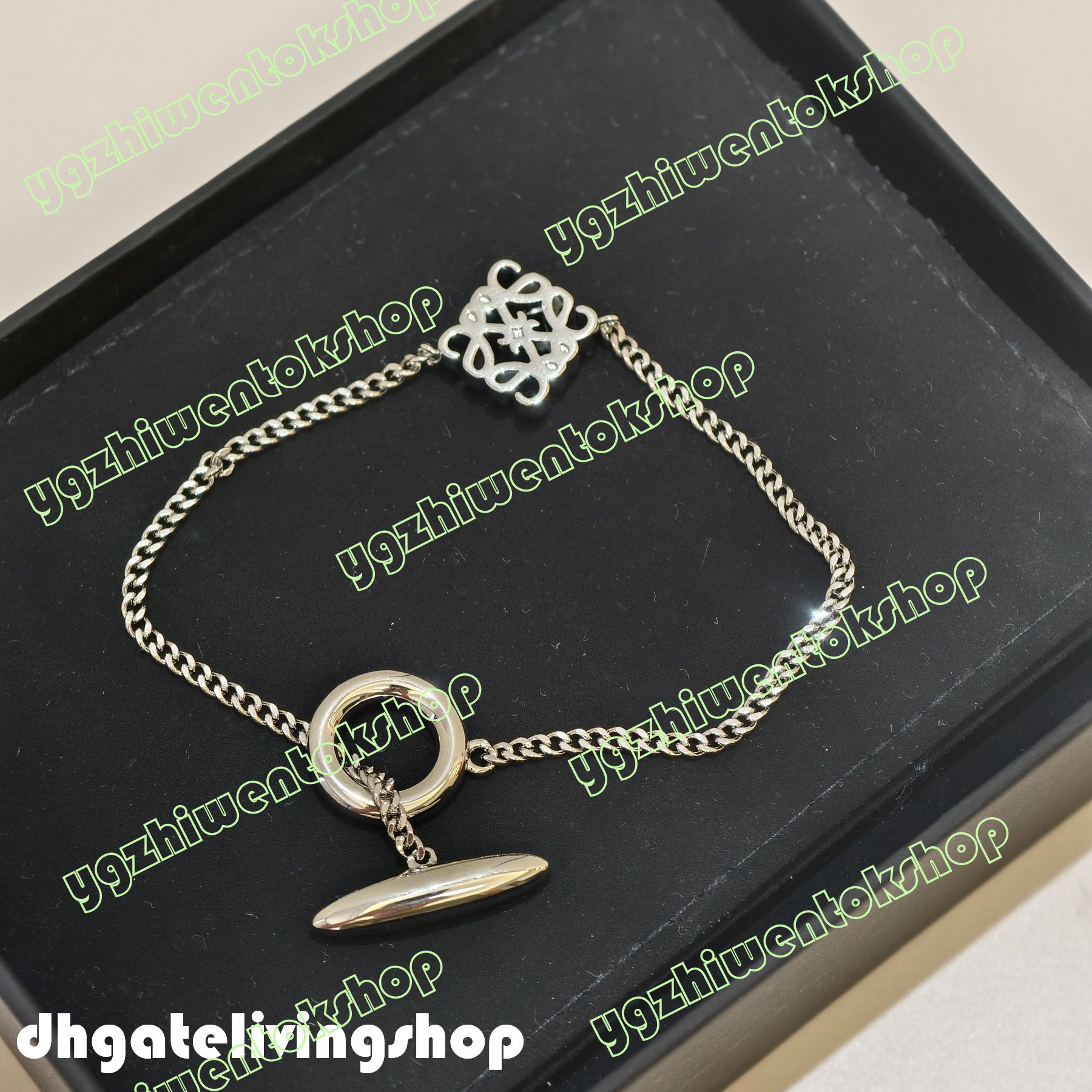 Jewlery Designer For Women Bracelet Men Bangle Knot Square Hollow With OT Clasp Mooncake-Themed Jewelry b a0