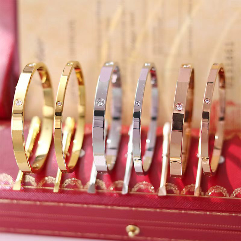 New Bracelet 4mm and 6mm Fashionable Charm Luxury Diamond Bracelet High Quality Stainless Steel 18k Gold Bracelet Designer for Women And Men with Bo