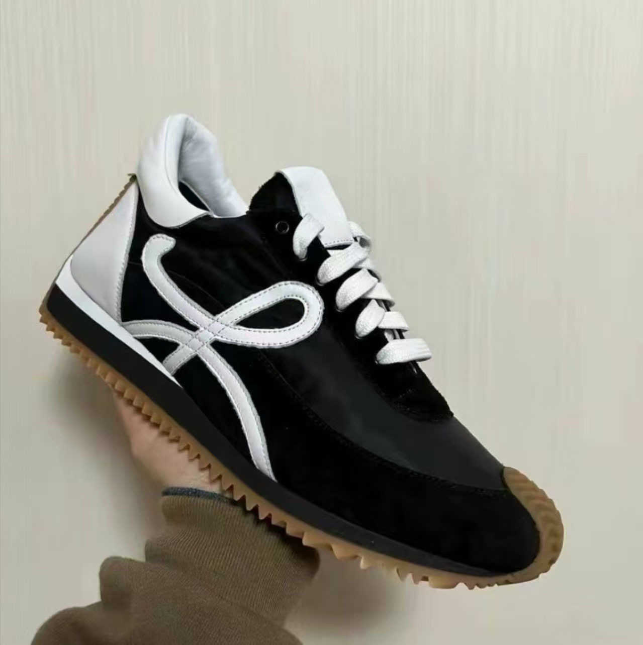 Chaussures décontractées Chaussures d'entraînement allemandes de style français résistantes à la saleté noires décontractées légères et respirant