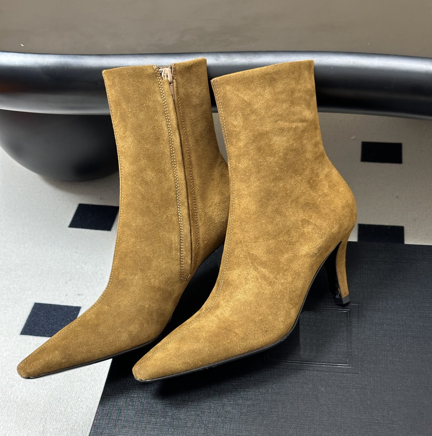 Designer Womens Dress Shoes Luxury Elegant Women Office Work High Thin Heels Genuine Leather Ankle Boots High Top Square Toe Ladies Sexy Party Boots