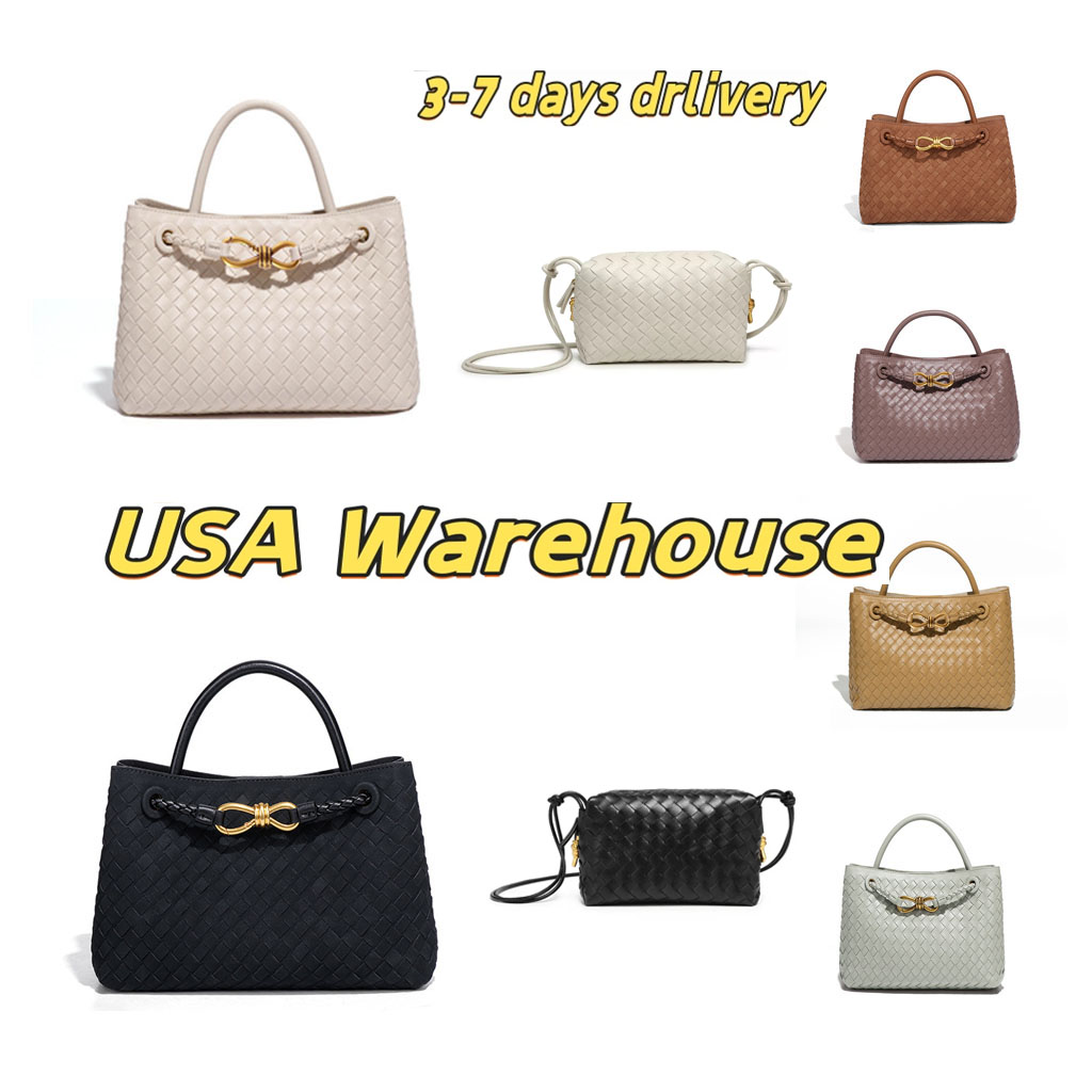 BV Butterfly Black Intreccciato Woven Handbag Luxury Handmade Craftsmanship Gold Buckle Adjustable Shoulder Strap European and American Style Women&