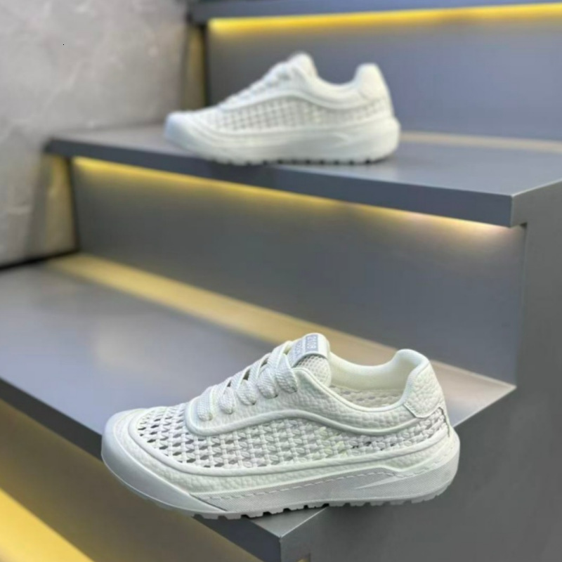 Men's Shoes 2026 Summer Soft Sole Casual shoes Breathable Mesh Casual Low-top Lightweight Flat Trendy Sports White Designer shoes Sneakers for