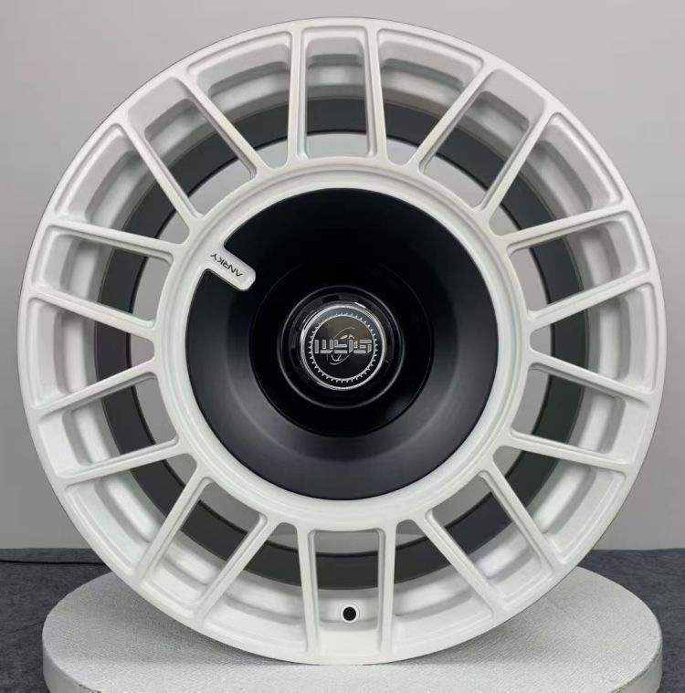 20 21 22-Zoll-Schmiedefelgen für Benz BMW Audi Jaguar Land Rover Range Rover Guard Ferrari 488 458 358 Aito M7 M9 Zeekr 9x Rolls-Royce Lamborghini D