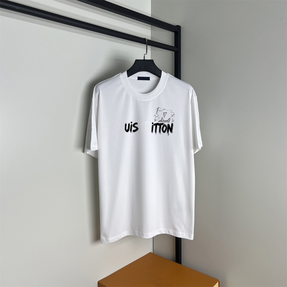 Spring new style hort-sleeved T shirt round neck cotton fabric women's and men's high-quality T-shirt Color black white Size s-2xl 6917z1