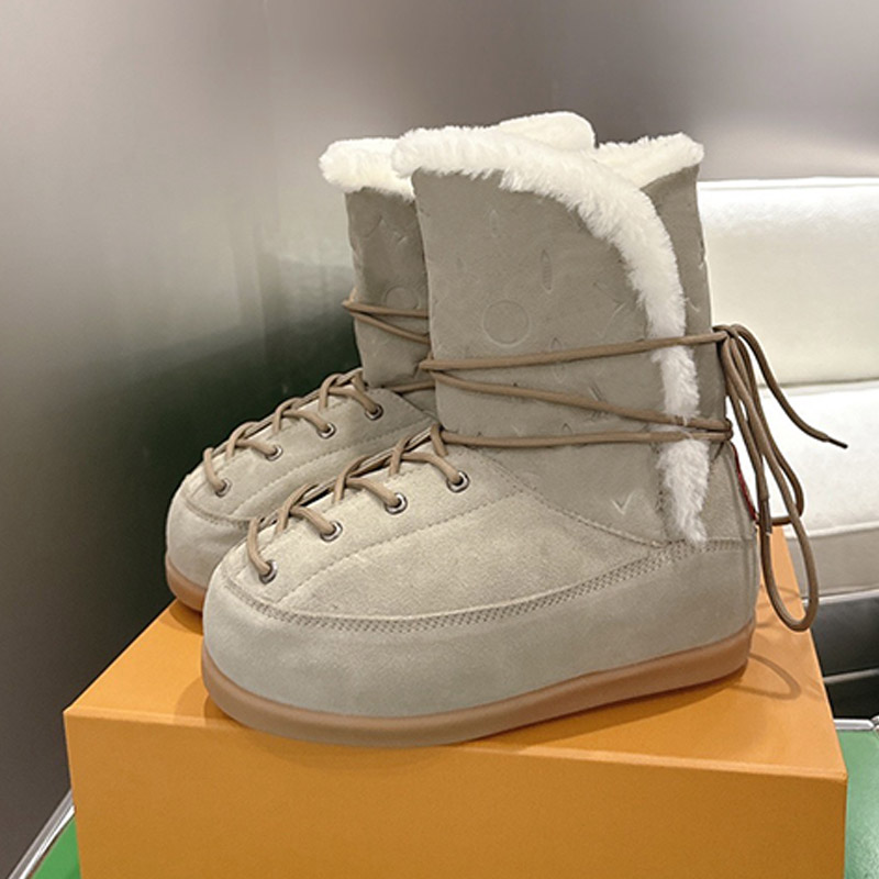 26ss Designer Cowhide Suede New Yeti Snow Boots Womens Classic Old Flower Lace Up Ankle Boots Winter Outdoor Street Warm Wool Lining