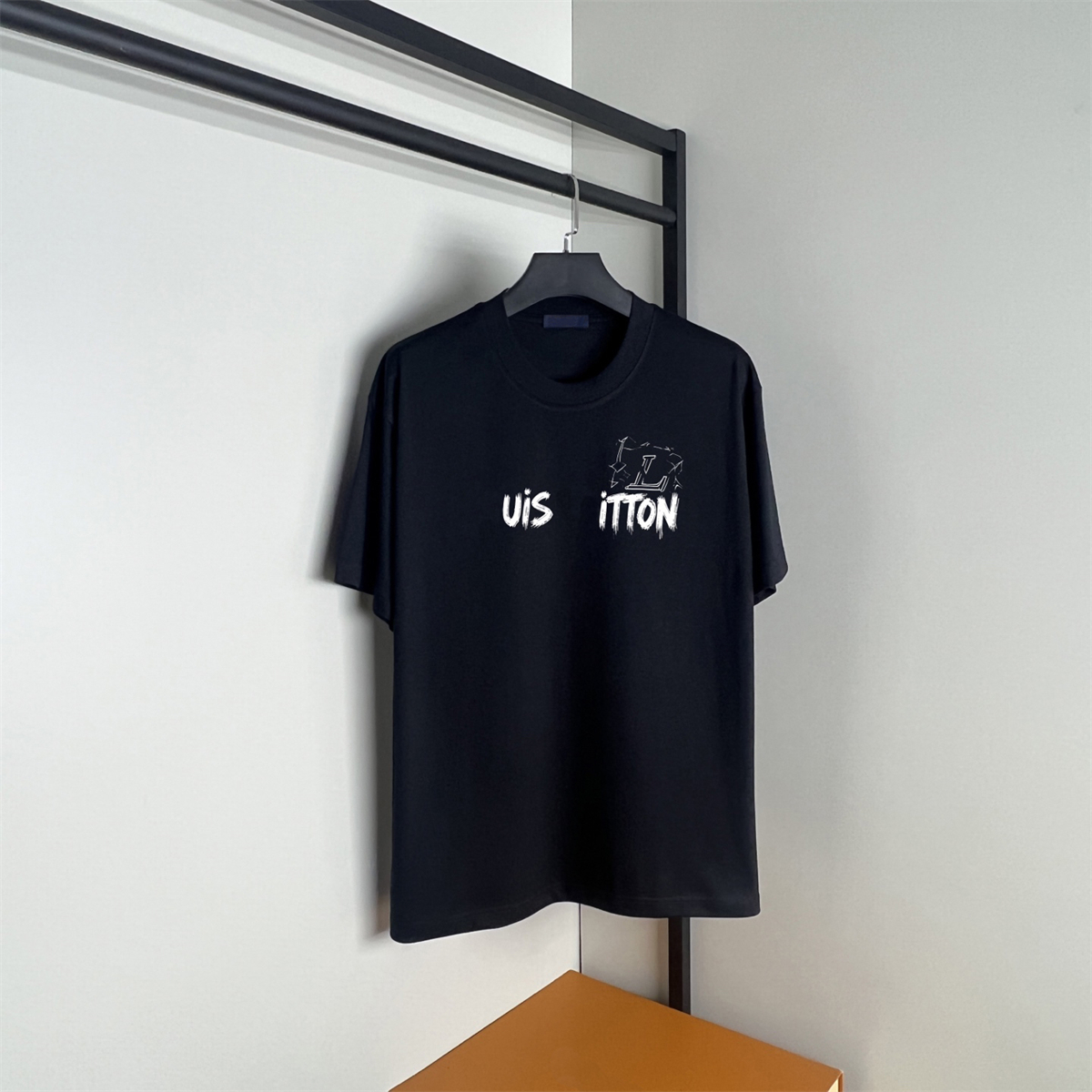 Spring new style hort-sleeved T shirt round neck cotton fabric women's and men's high-quality T-shirt Color black white Size s-2xl 6917S1