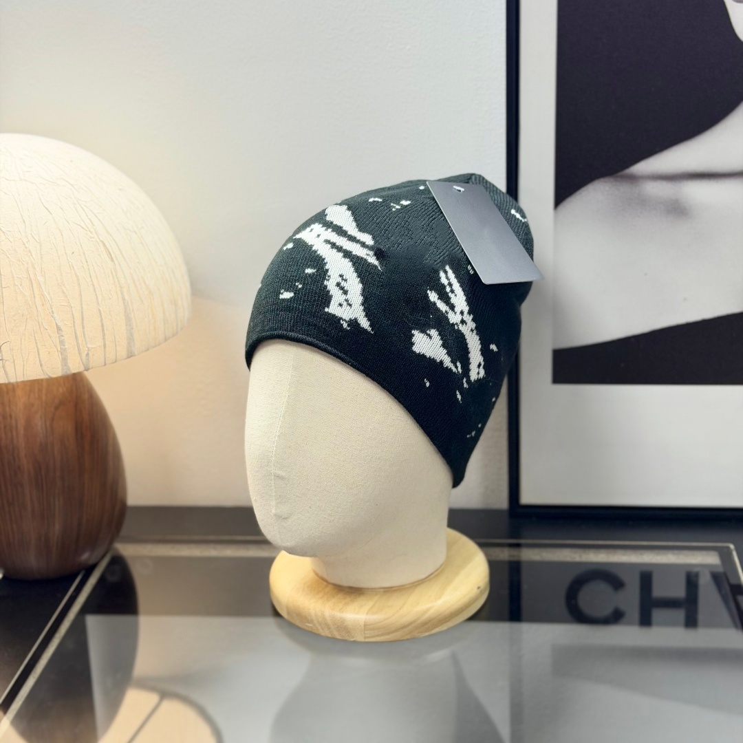 Designer Knitted Winter Beanie Hat Luxury Warm Skull Cap Unisex Knit Bonnet for Men Women Casual Winter Headwear
