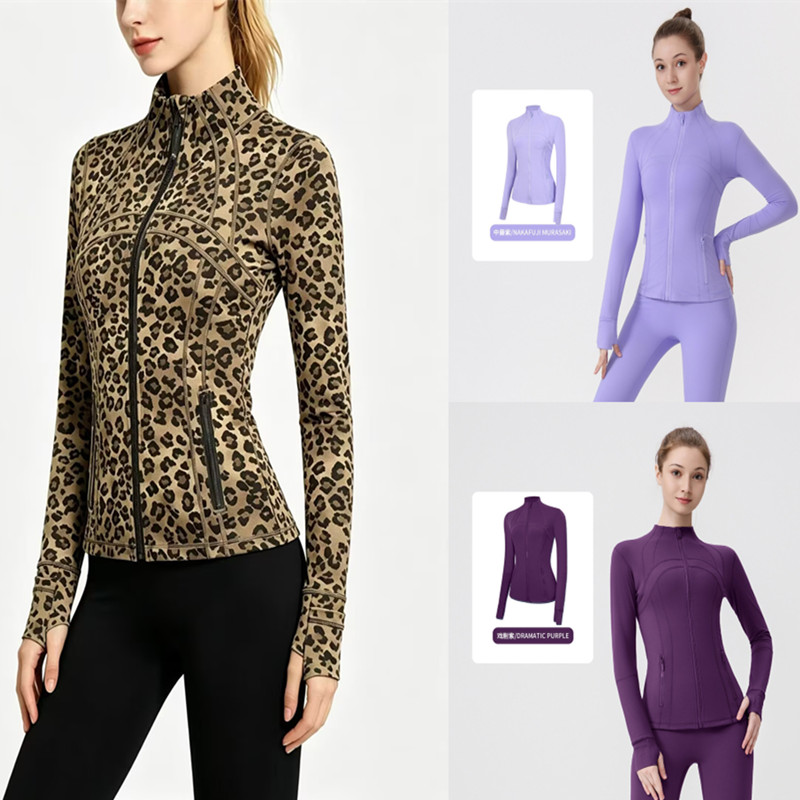Women's yoga slim fit sports jacket is suitable for cycling, jogging, etc. It is a high-quality and fashionable hot selling jacket for fitness