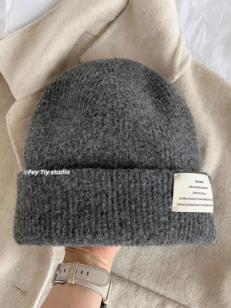 Wool Beanie Hat Winter Warm Knitted Cap for Women Big Size Stretchy Soft Chunky Oversized Slouchy Beanie for Outdoor Travel 260918
