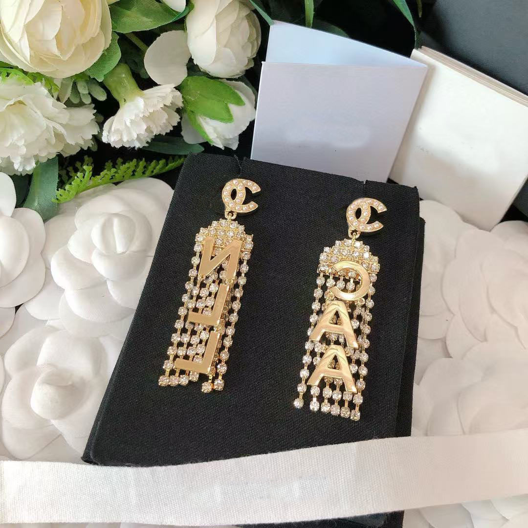 Dangle Earrings Luxury dangling Designer Fashion Dangle Chandelier Earrings Women's 18K Gold Crystal Tassel Pendant For Women's Wedding Pa