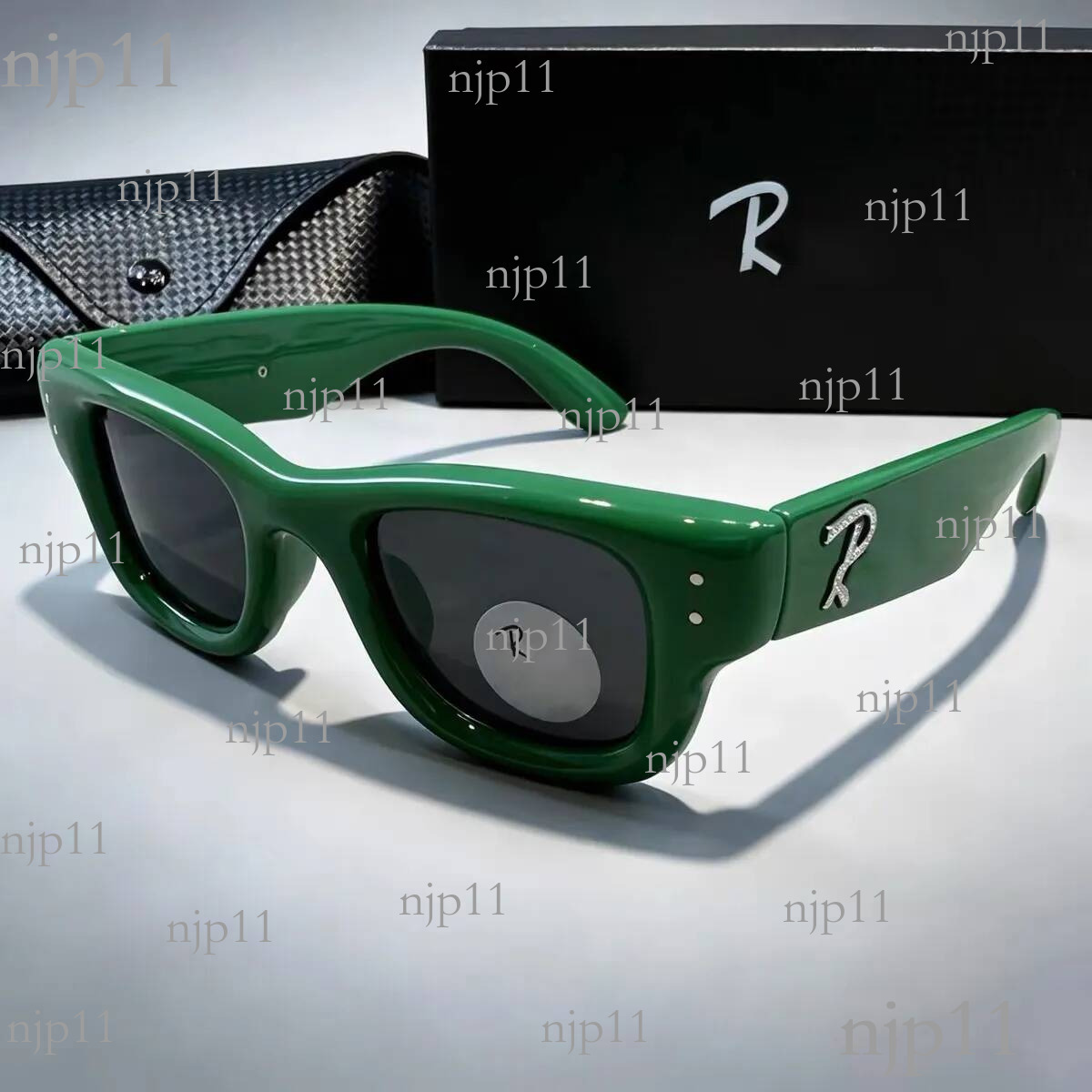 Designer sunglasses men women luxurious classic stylish perfect for outdoor activities parties driving and travel UV400 protection high quality RB