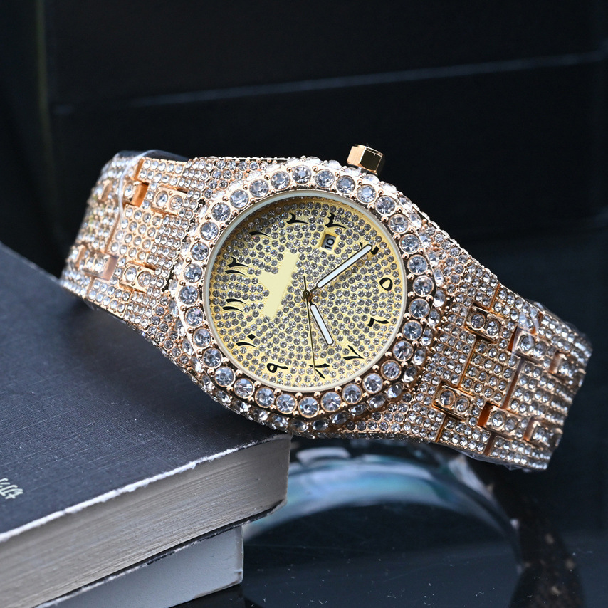 2026 New Men's Full Diamond Quartz Watch, Stainless Steel Bracelet, Calendar Date, Waterproof Business Casual Wristwatch