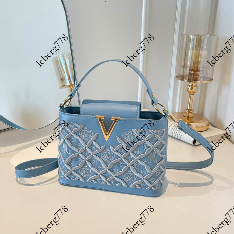 designer Women s Elegant V Letter Handbag Cross Border Fashion Simple Shoulder Korean Style Chic Crossbody Small Square Bag