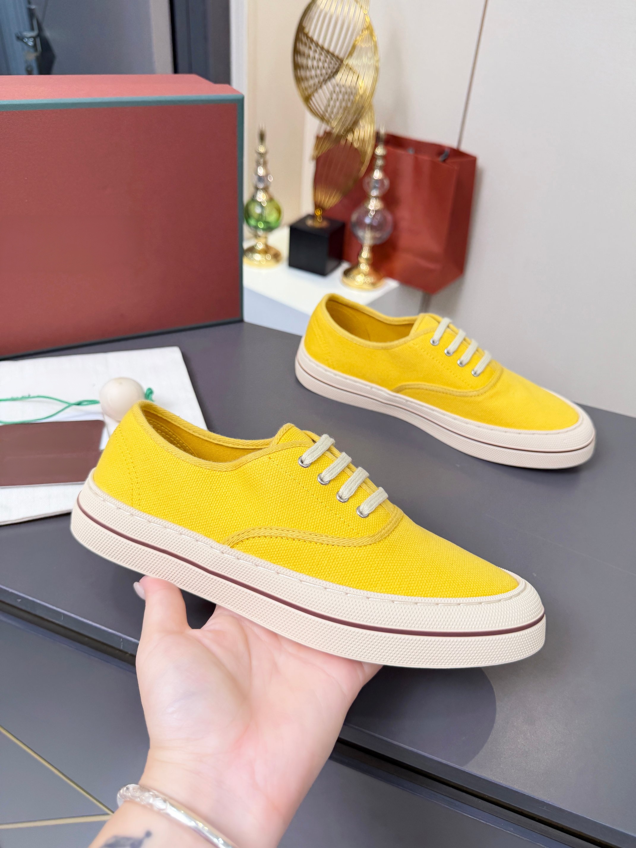 Designer canvas Walk Tennis Men Women Sneakers Trainers Casual Shoes Retro Chunky Suede Mesh Breathable Running Shoes Fashion Thick Sole falt Shoes