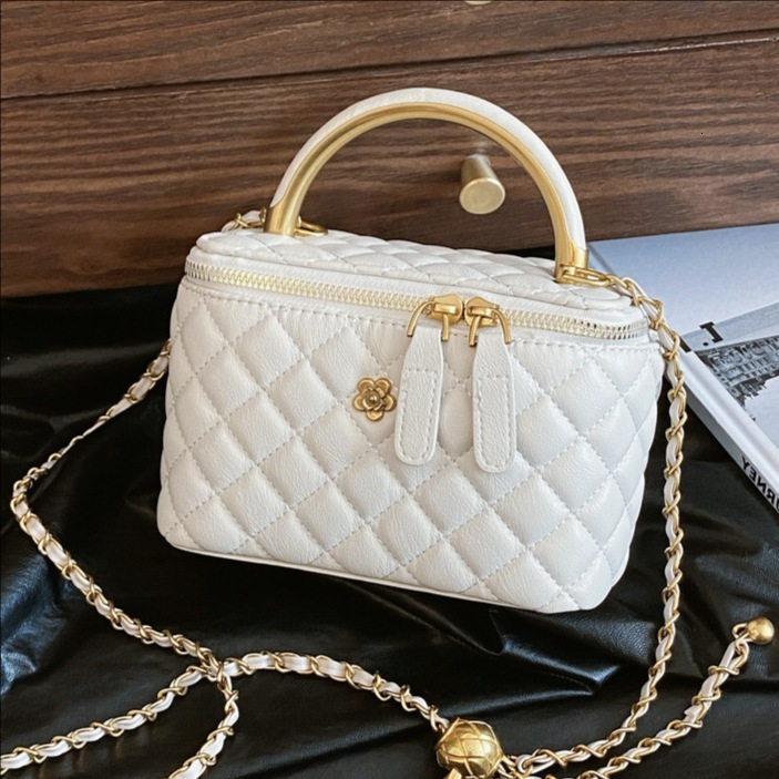 Designer Bags 2026 Trends For Women Luxury Handbag Crossbody Beach Shoulder Bag Tote Bags Lightweight Holiday Small Formal High Quality Work Party