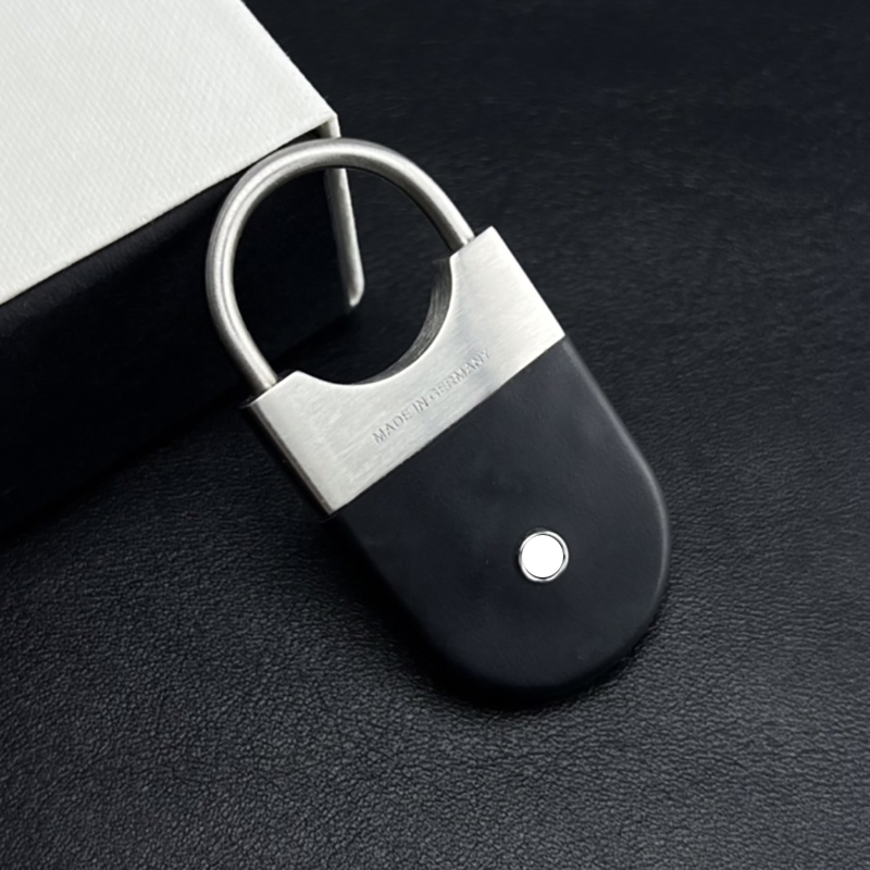 Keychains Lock for woman man Luxury Designer Earring Luxurious Hexagonal White Charms Keychain MB High End Metal Leather Elegant