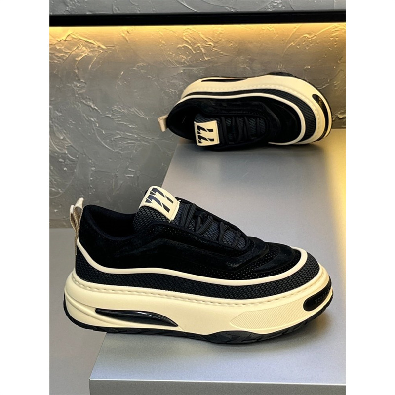 European Station 2025 Autumn New Designer shoes Model Leather Breathable Soft Men's Casual Fashionable Casual shoes Thick Sole Dad Shoes
