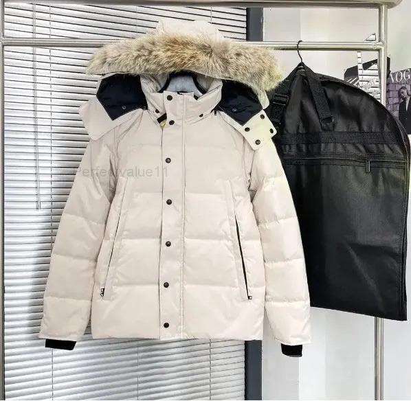 Down Jacket goosejackets Designer Womens Puffer Jackets Winter Parka Coat Wolf Fur Outdoor Wyndham Windbreaker Outerwear Removable Hooded Jackets XS