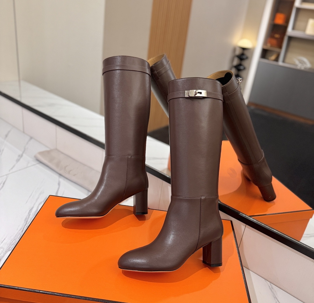 Designer Womens Dress Shoes Luxury High Heels Knee High Boots Woman String Bead Round Toe Slip-On Modern Boots Square Heel Long Boots