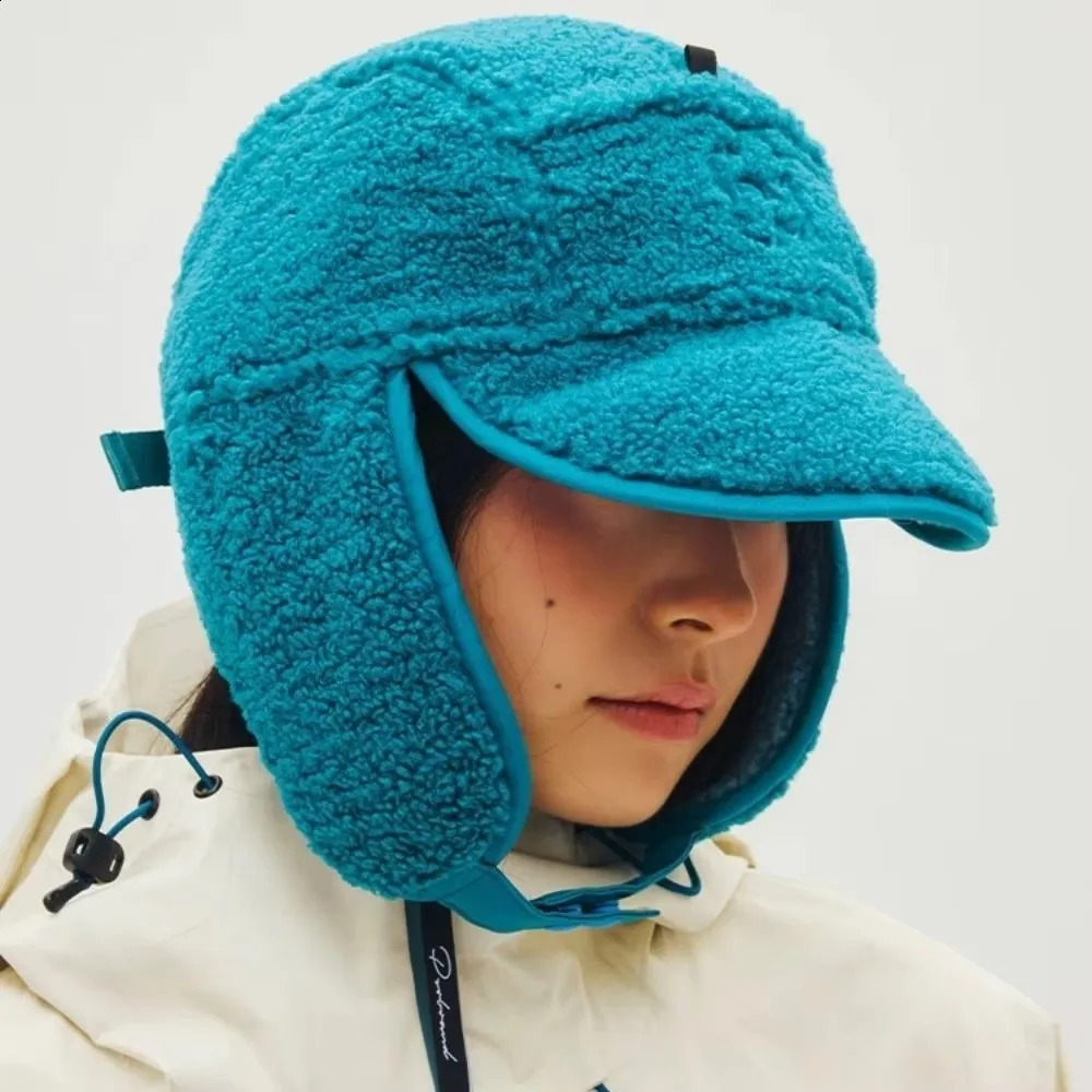 Autumn Winter Lamb Velvet Thunder Hat Windproof Lei Feng Hat Flower Embroidered Keep Warm Cold-proof Flying Hats Women Men 260918