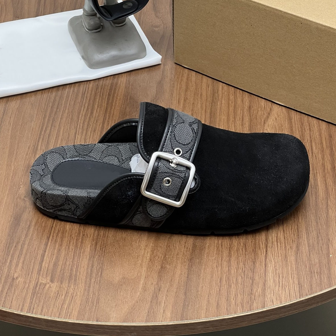 Pantofole delle migliori firme Sandali scorrevoli da donna in pelle scamosciata, PellicciaScelti dagli acquirentiMocassini con zoccoli foderati con