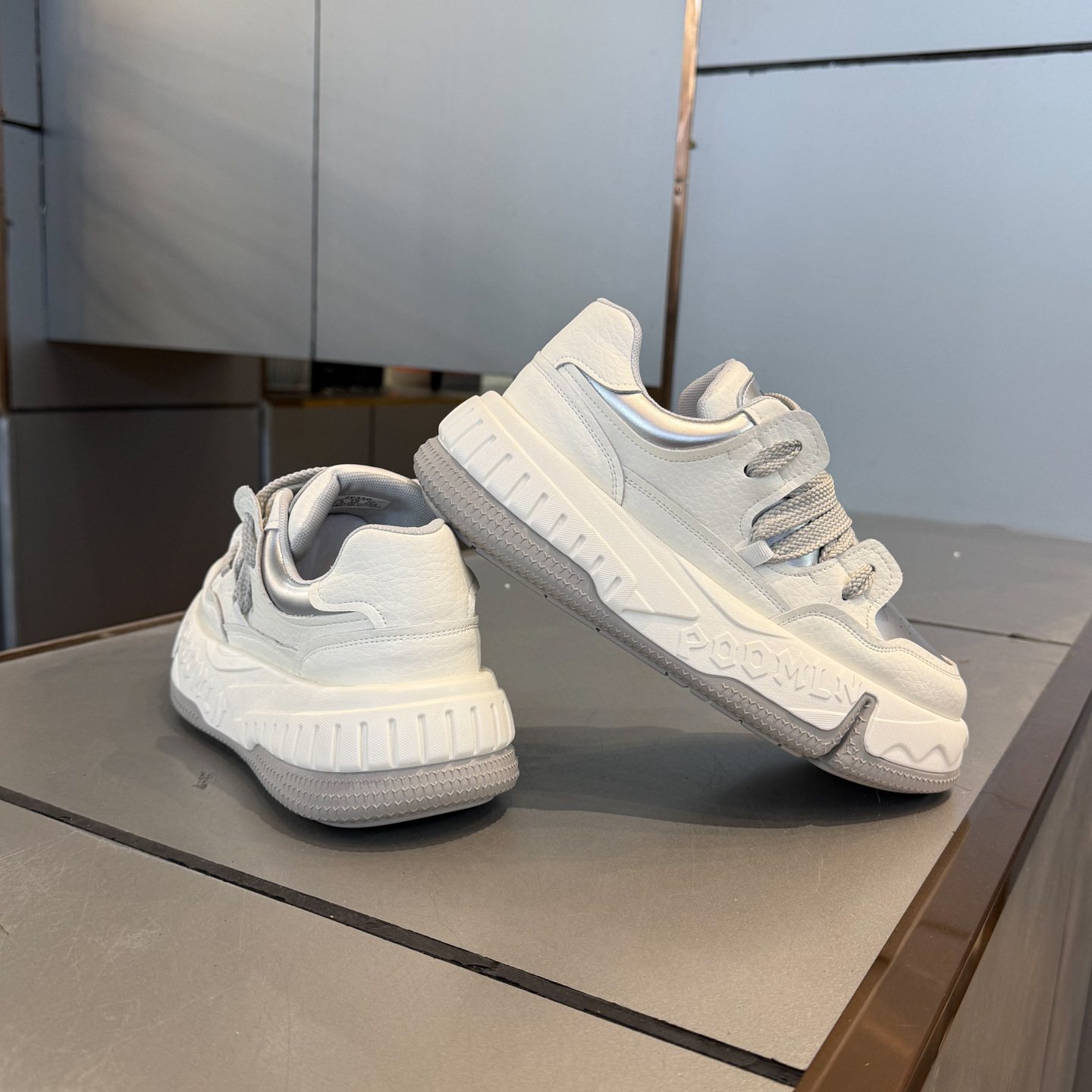 Thick-soled lace-up shoes, fashionable, casual, versatile, Casual shoes everyday trendy style, men's high-end light luxury Designer shoes 2025