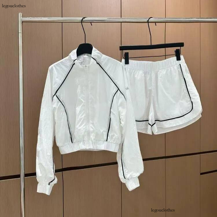 Designer Womens Yoga Wear Spring Autumn Suit Quick Dry Jacket Shorts Sets Casual Fitness Tracksuit Jogger Ladies' Yoga Sunscreen Sportswear