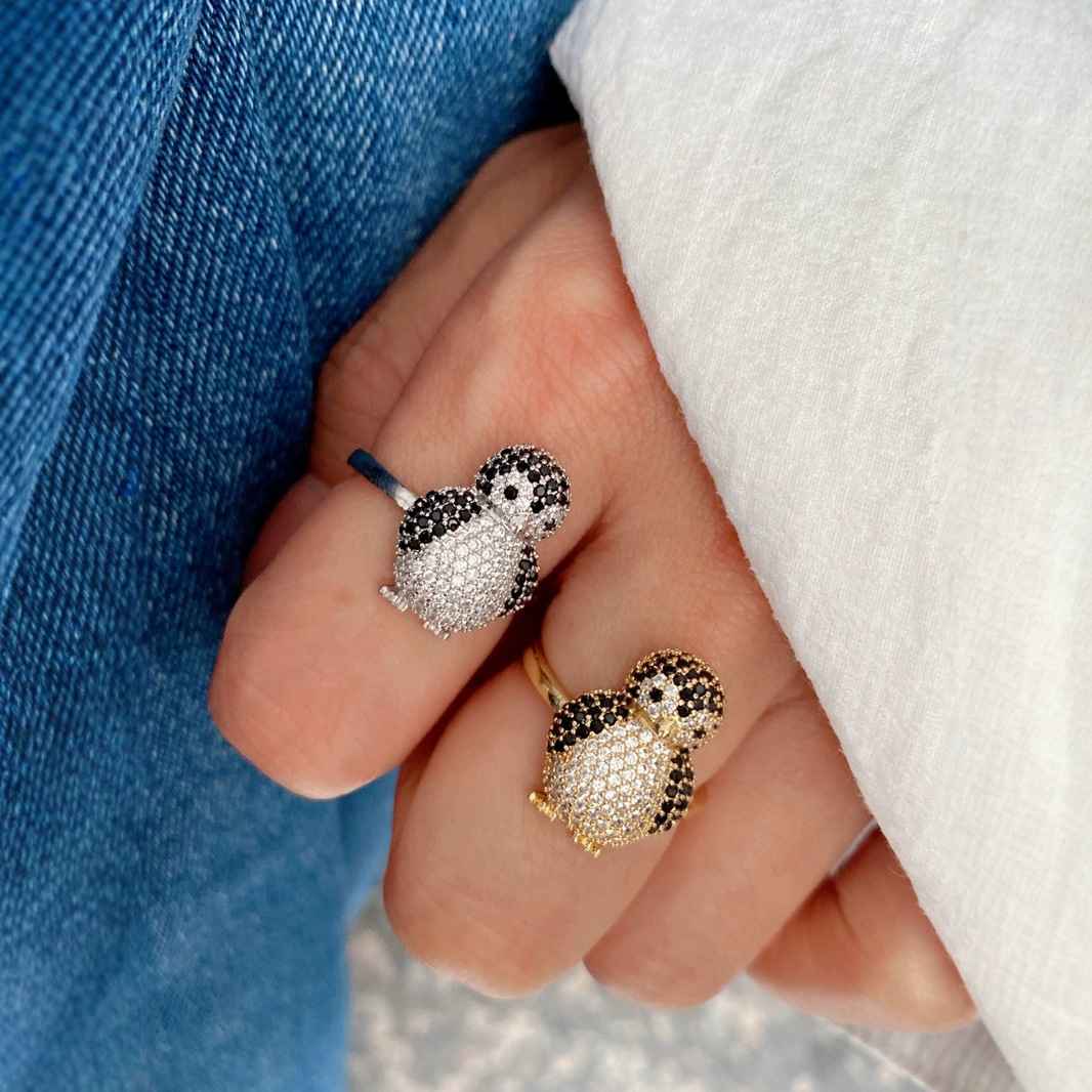 Luxurious Designer's New Personalized Fashionable Ring, High-gloss Copper Plated With Real Gold, Full Of Diamonds And Zircons, Featuring An Ani