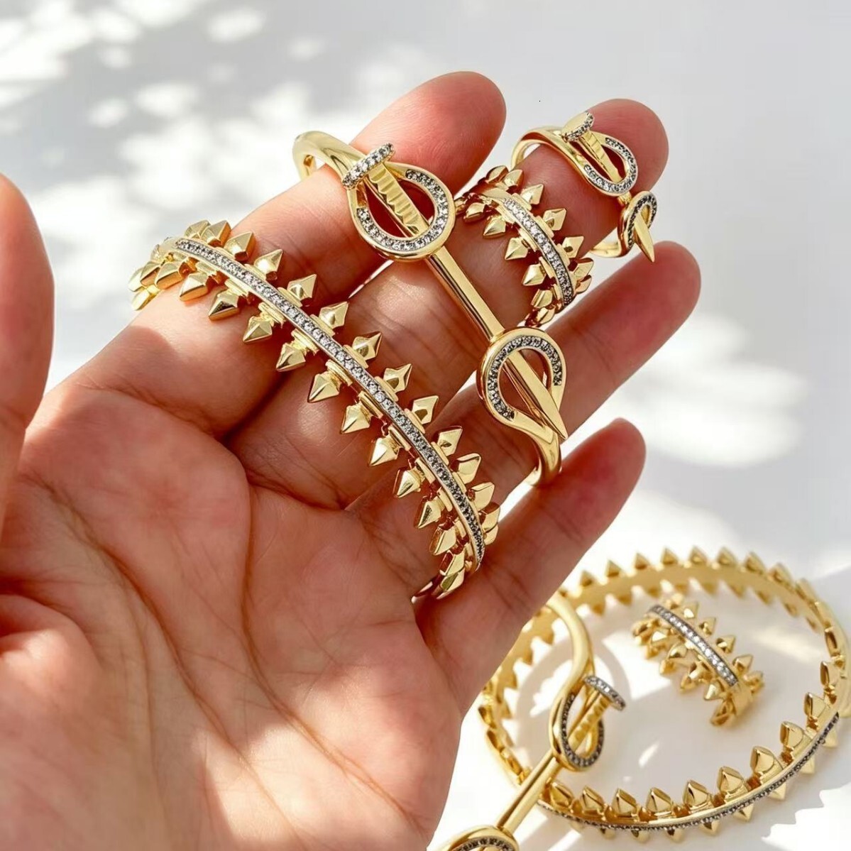 Luxurious Designer Hot-selling Geometric Rivet Bracelet And Ring, Copper-plated Gold With Diamond Inlay Accessory, European Niche Light Luxury Acces