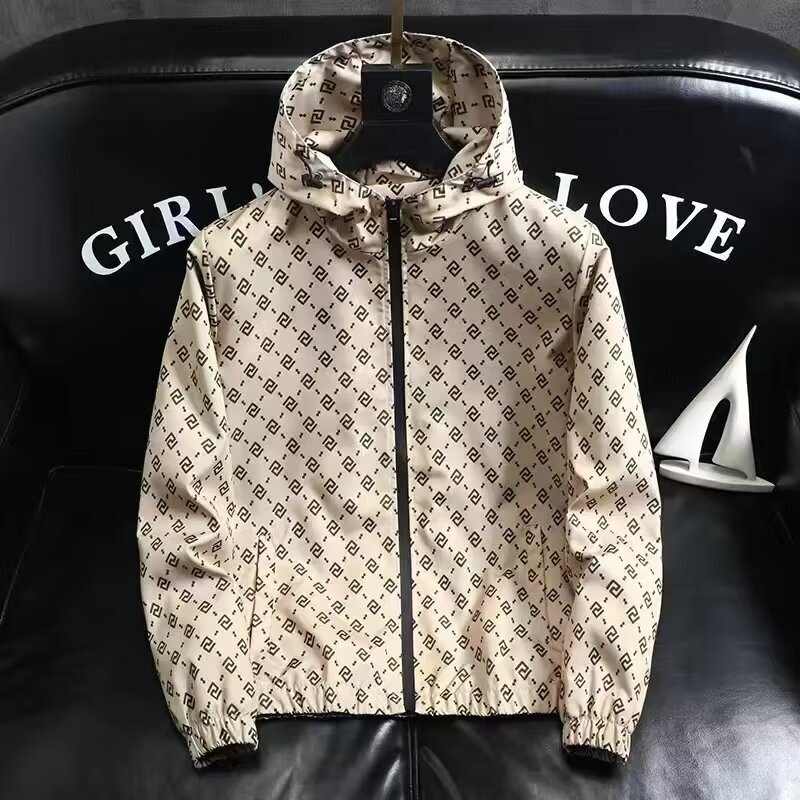 Luxury Mens Designer Jacket Windproof Classic Style High-end Texture Ice Silk Fabric Lightweight Hooded Design Suitable Young Men To Wear Fashionabl