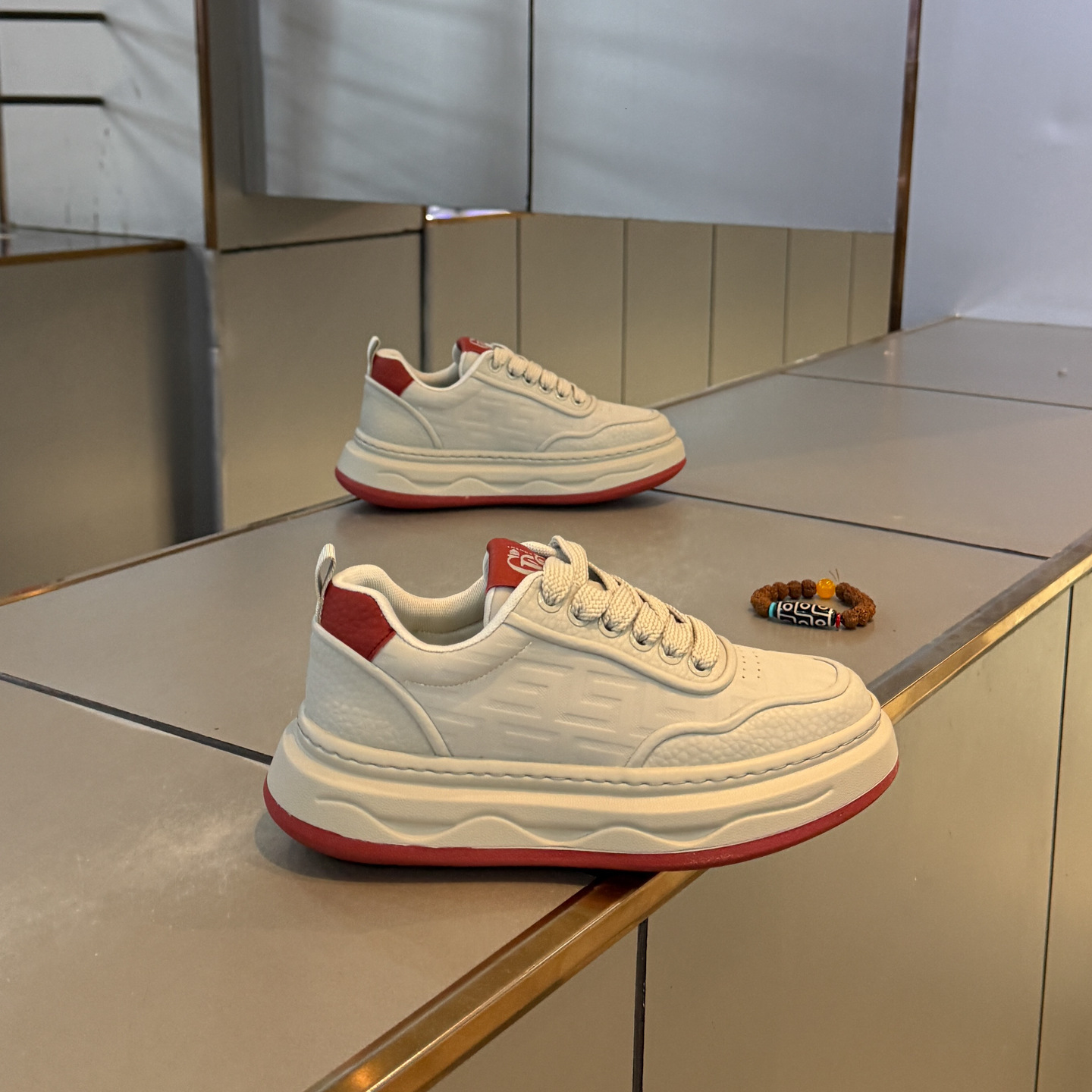 Popular men's shoes, new autumn lace-up fashion casual style, versatile trendy Designer shoes design, high-end light luxury, everyday Casual sh