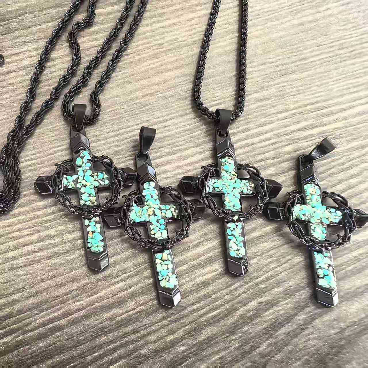 's Best-Selling New Thorned Cross Pendant With Turquoise Inlay, Men's Trendy Necklace, Niche Design Gift