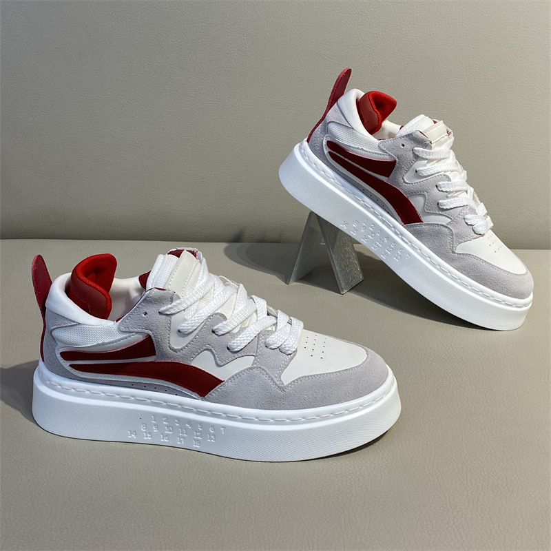 2024 Summer New Men's Casual Low-top Breathable Leather White Sneakers Trendy Casual shoes Versatile Student Board Designer shoes Shoes