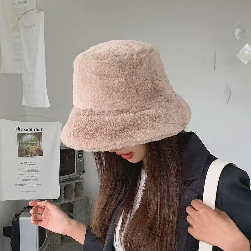 Faux Fur Winter Bucket Hat for Women Girls Fuzzy Soft Warm Hat Women's Furry Rave Fisherman Cap for Casual Trips Sports Skiing 260921