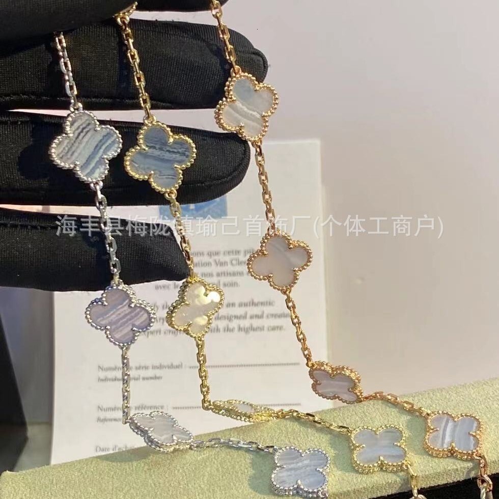 Designer Jewelry Vanly cliff Bracelet stylish and luxurious lucky clover purple jade bracelet for women simple yet elegant perfect as a gift