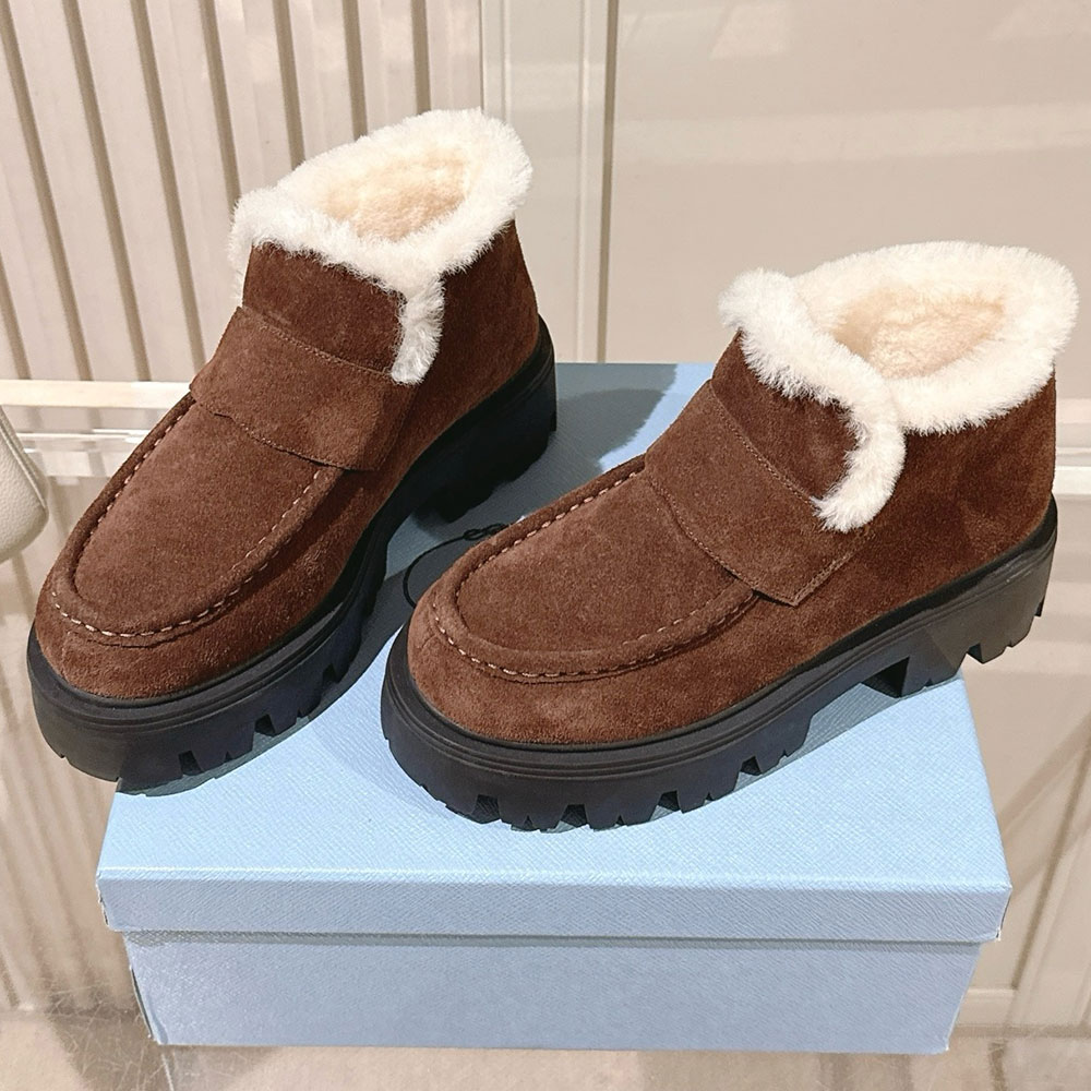 Botines de gamuza con forro de piel de oveja Botas de nieve de diseñador para mujer Botas de esquí cálidas y cómodas de moda Plataforma de estilo vi